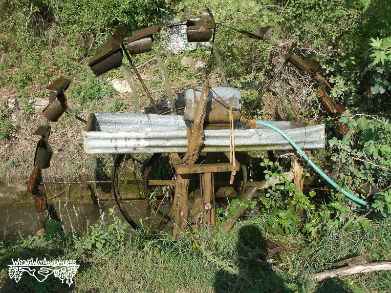 Invento para sacar agua de un acueducto, Albania
